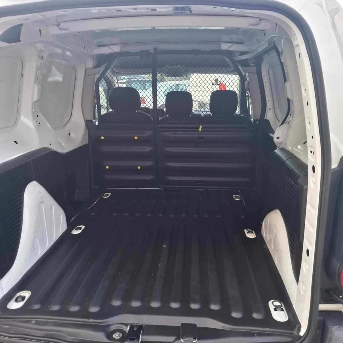 peugeot-partner-1-6-99cv-2018-diesel-1560cc
