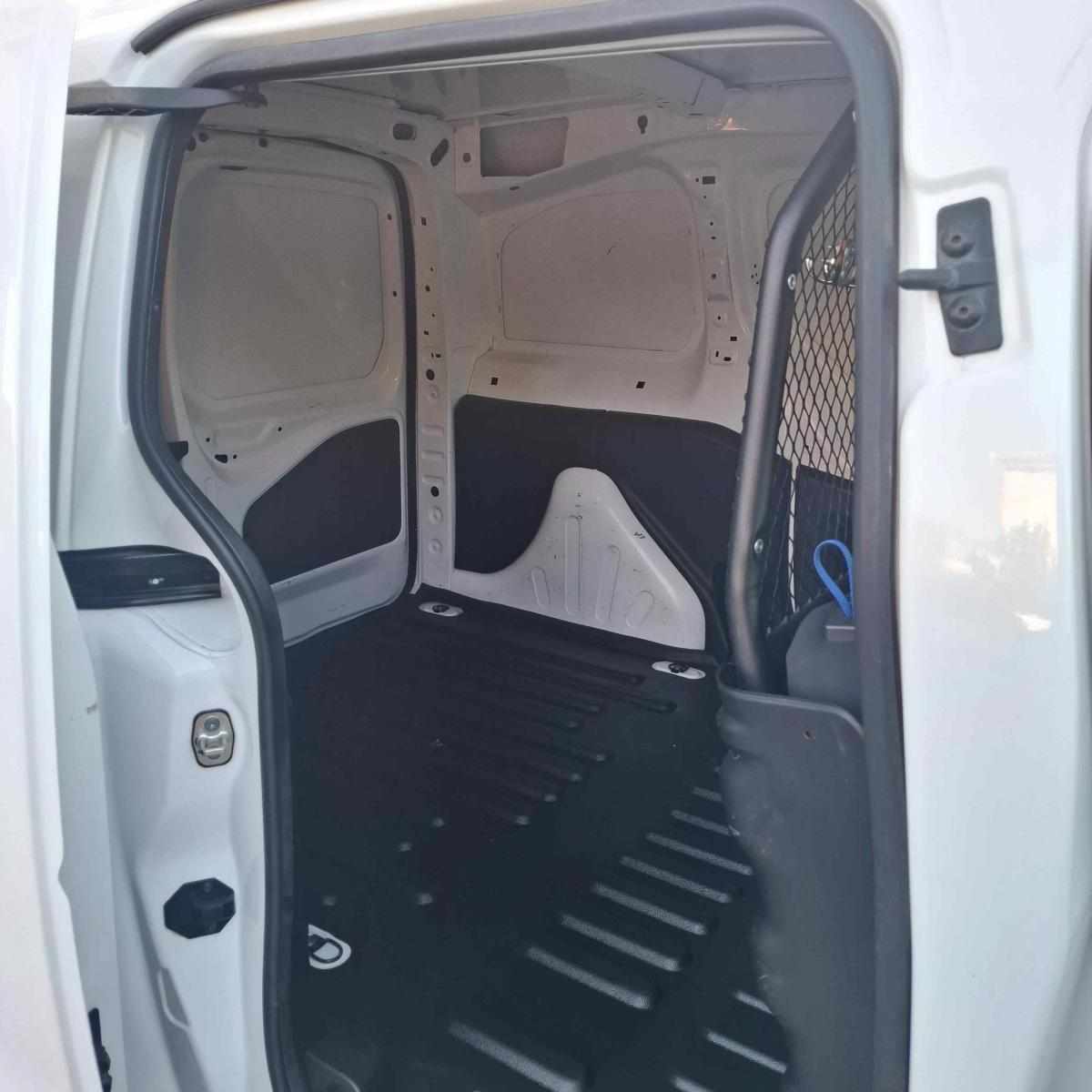 peugeot-partner-1-6-99cv-2018-diesel-1560cc