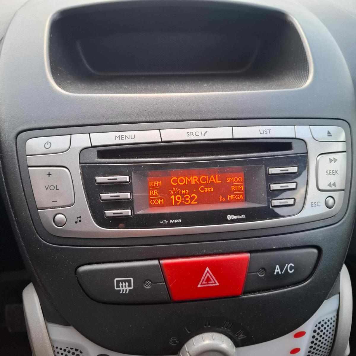 peugeot-107-1-0-2014-gasolina-998cc