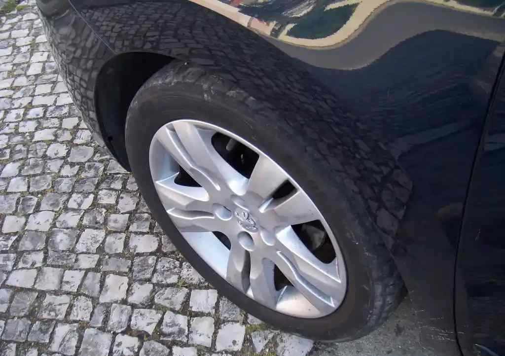 peugeot-5008-1-6-hdi-fap-2010-diesel-1560cc
