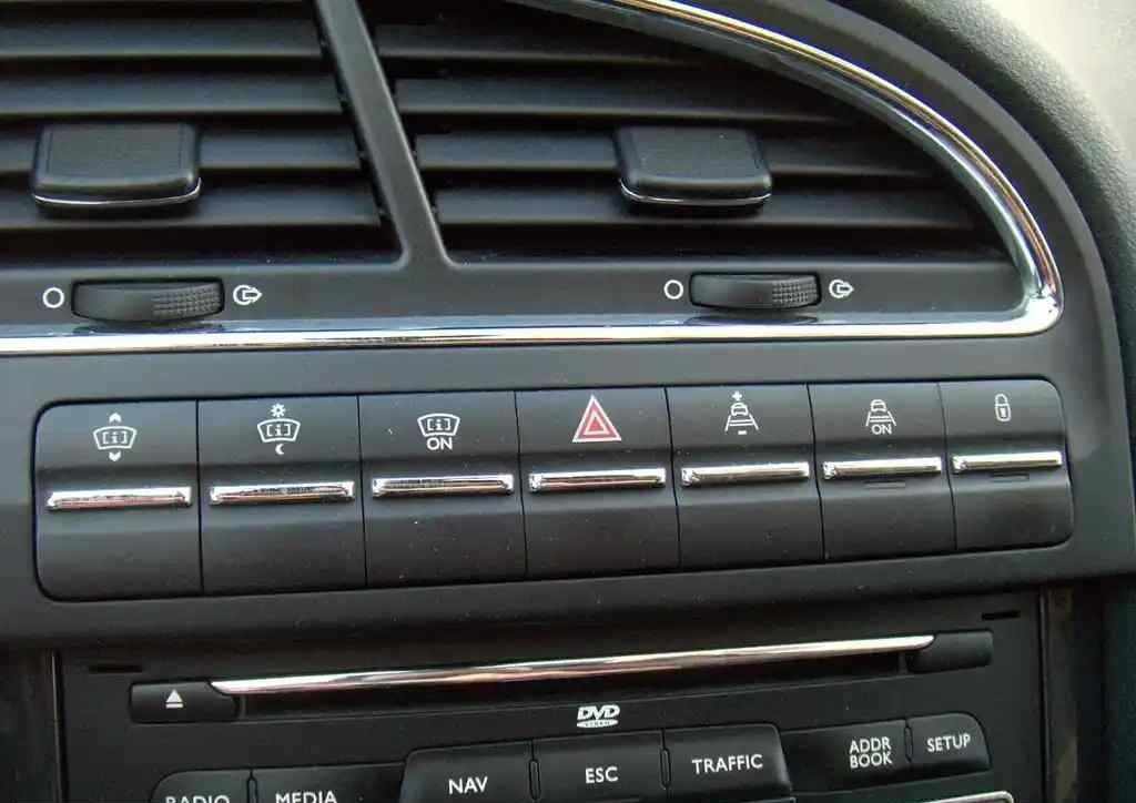 peugeot-5008-1-6-hdi-fap-2010-diesel-1560cc