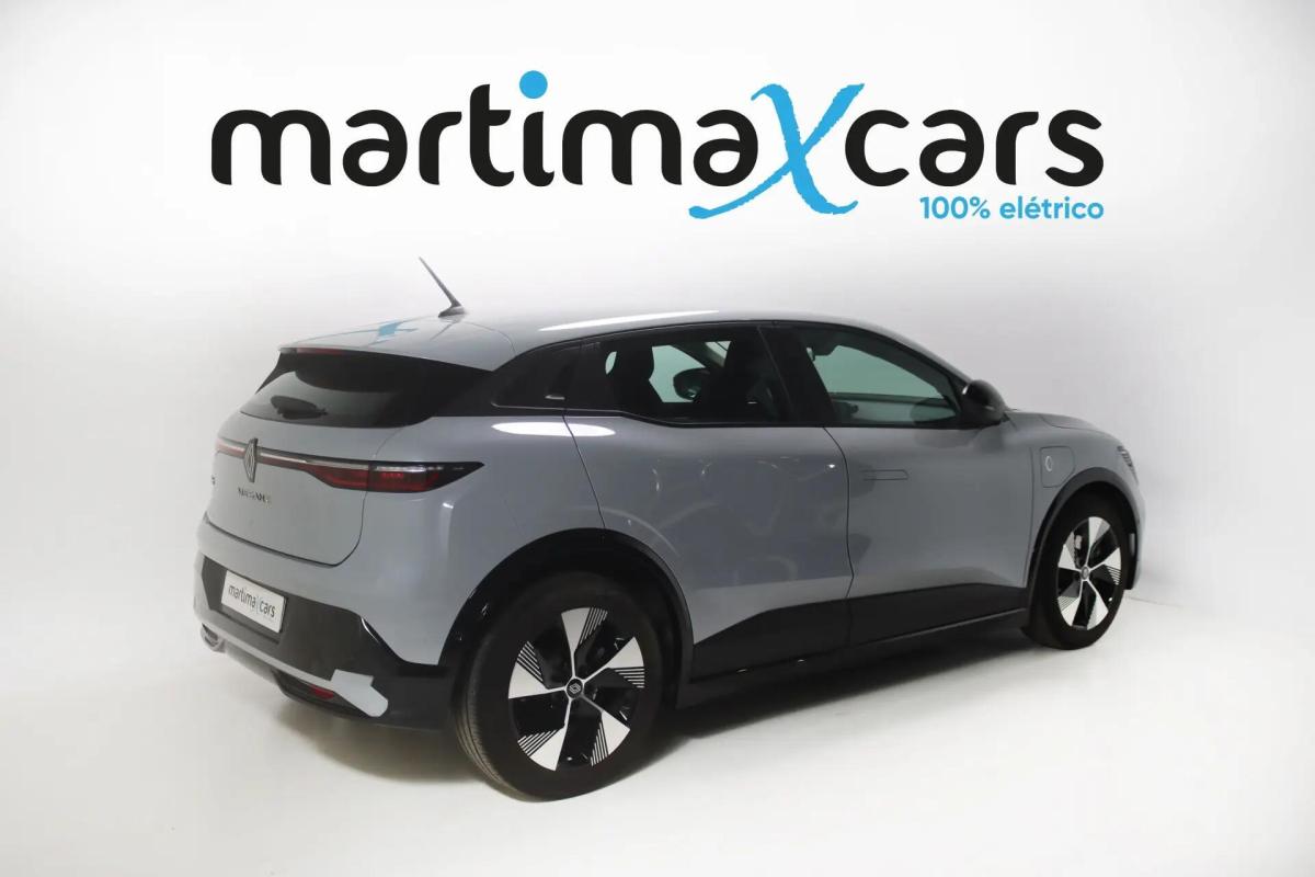 renault-megane-e-tech-2023-eletrico-0cc