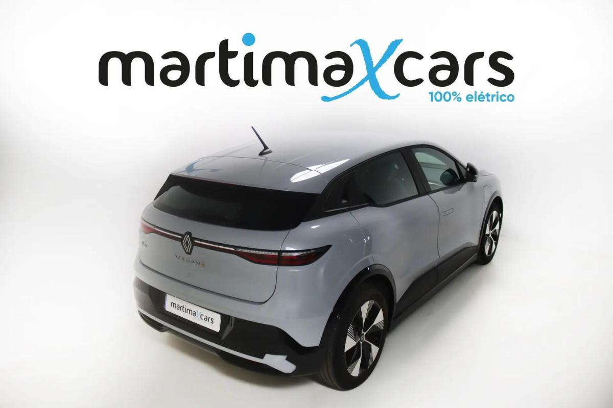 renault-megane-e-tech-2023-eletrico-0cc