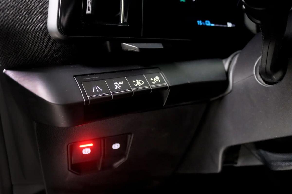 renault-megane-e-tech-2023-eletrico-0cc