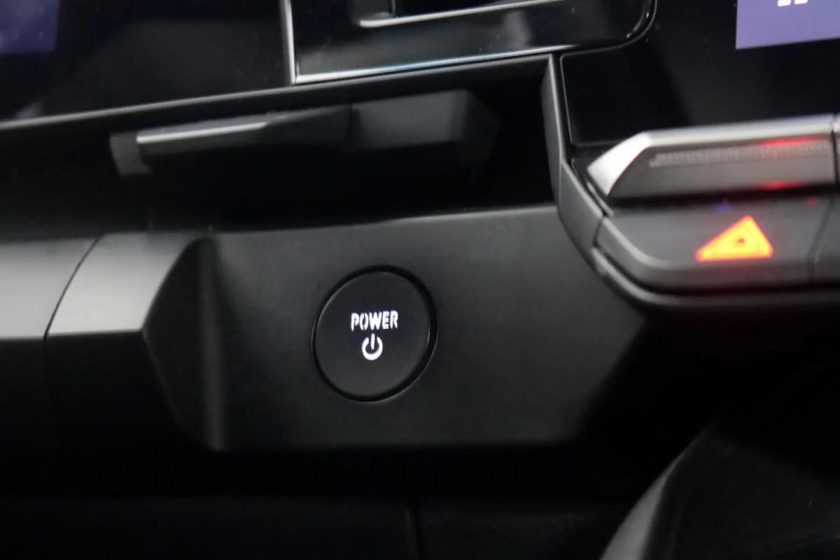 renault-megane-e-tech-2023-eletrico-0cc