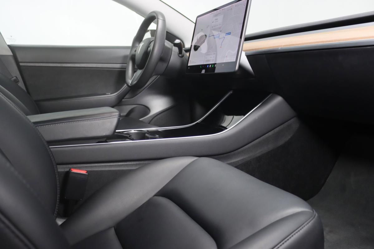 tesla-model-3-2020-eletrico-500cc