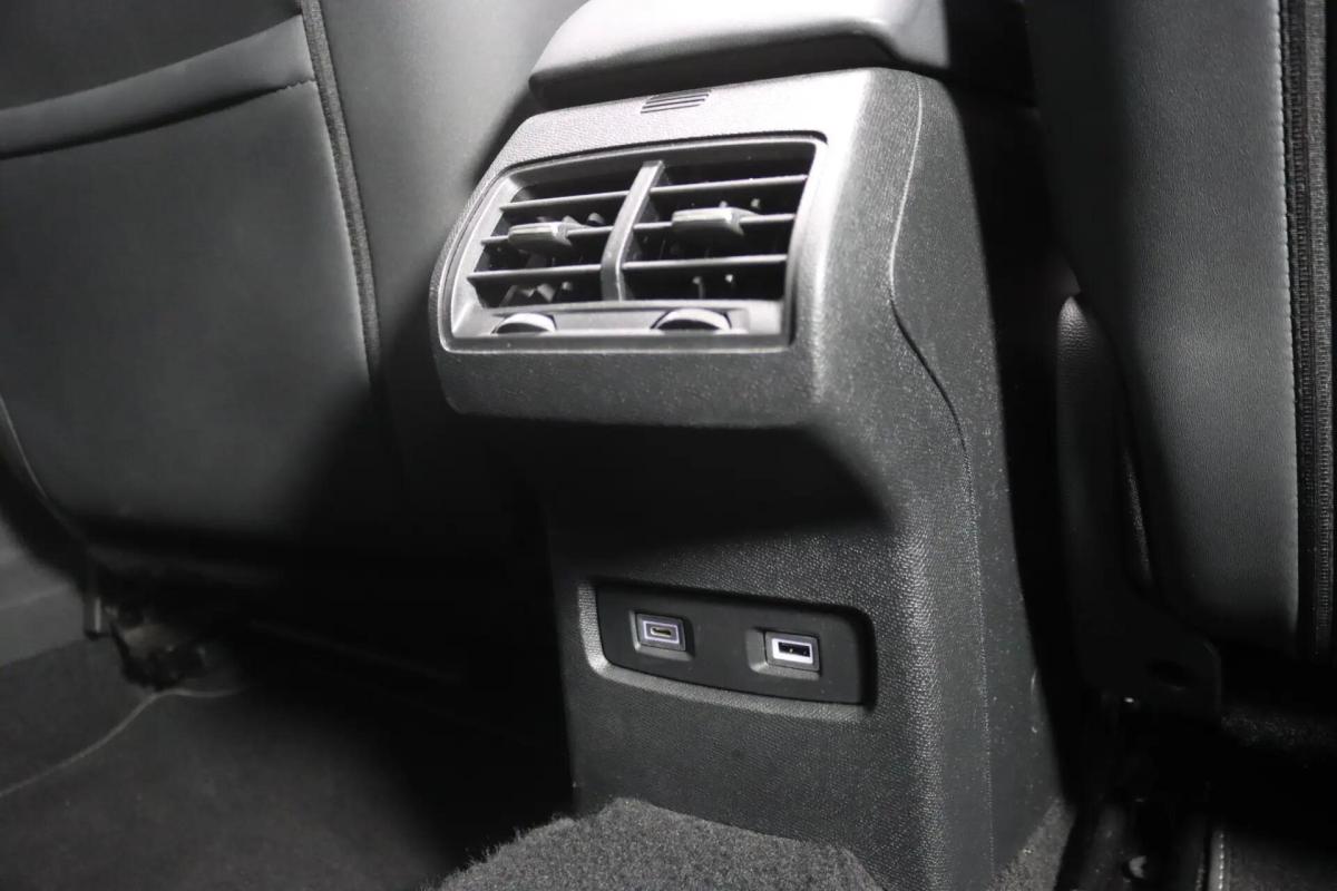 citroen-e-c4-2023-eletrico-0cc