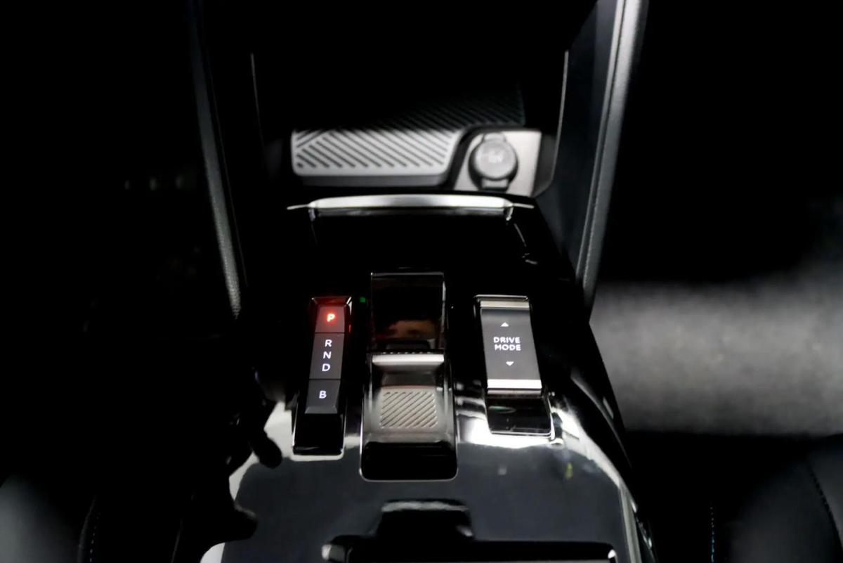 citroen-e-c4-2023-eletrico-0cc