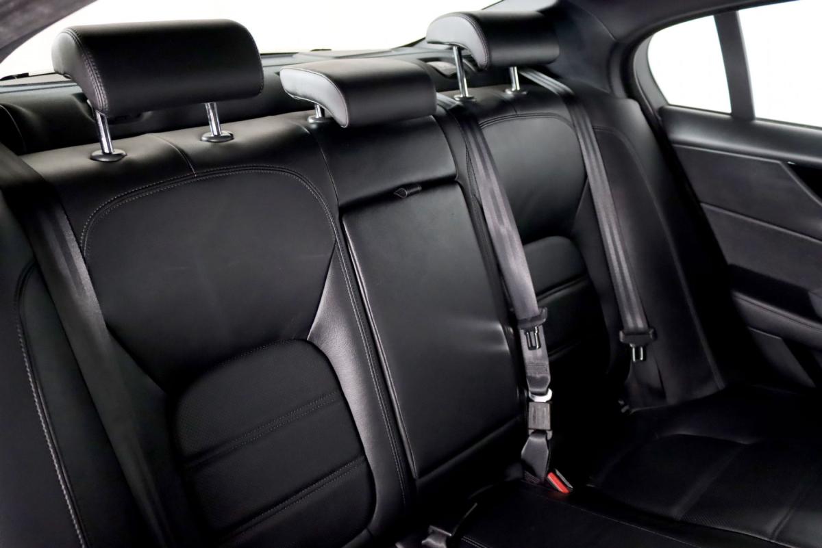 jaguar-xe-2020-diesel-1999cc