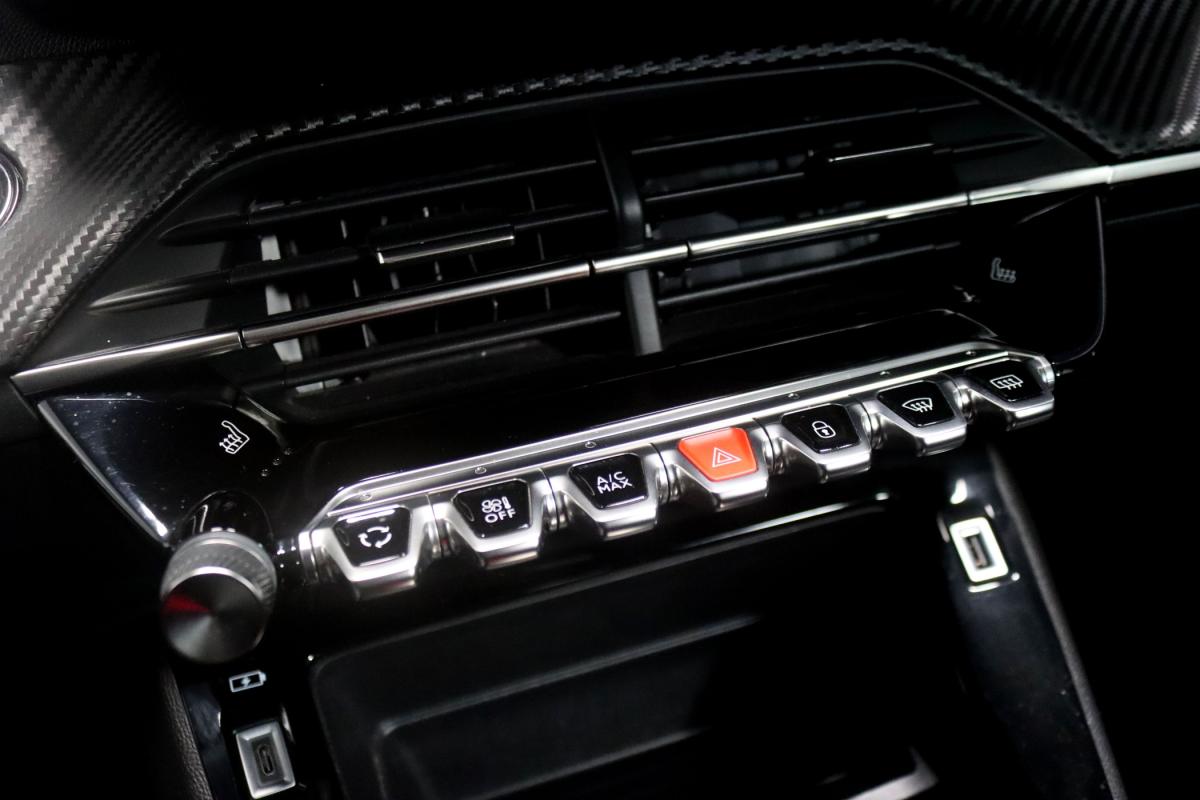 peugeot-2008-2022-eletrico-500cc