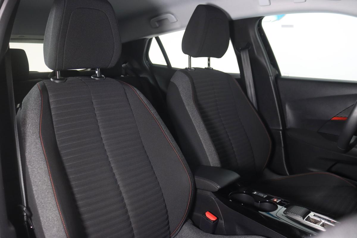peugeot-2008-2022-eletrico-500cc