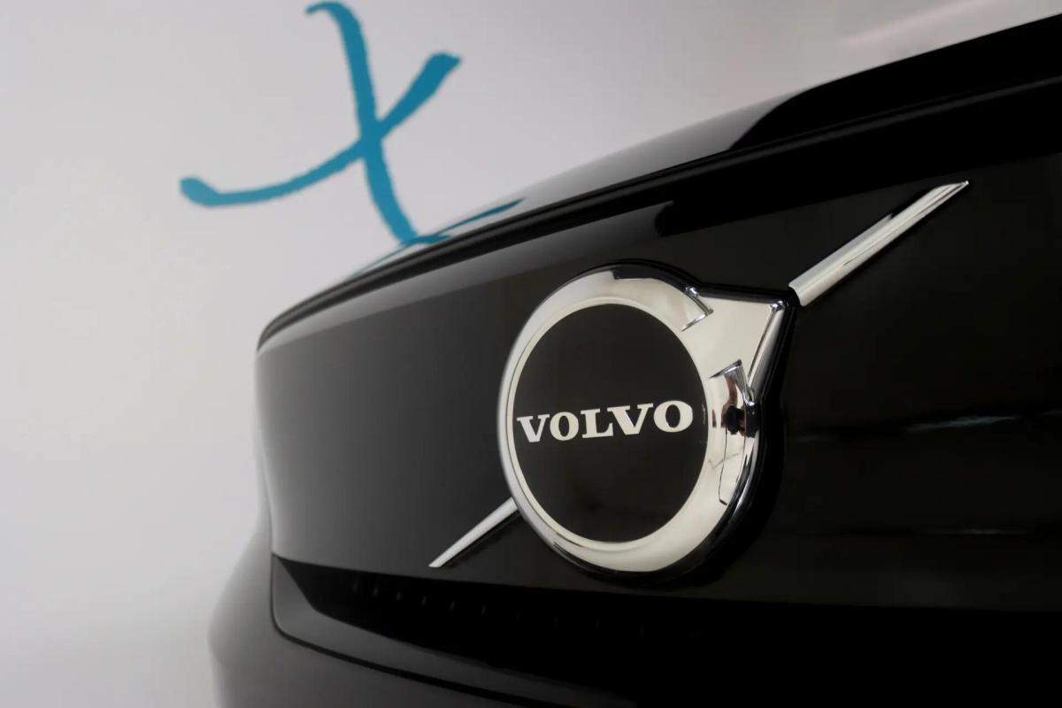 volvo-c40-2022-eletrico-0cc