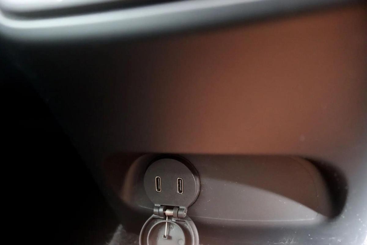 volvo-c40-2022-eletrico-0cc