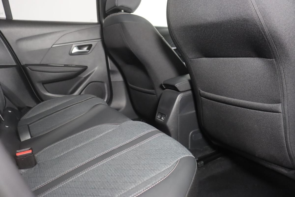 peugeot-208-2024-gasolina-1199cc