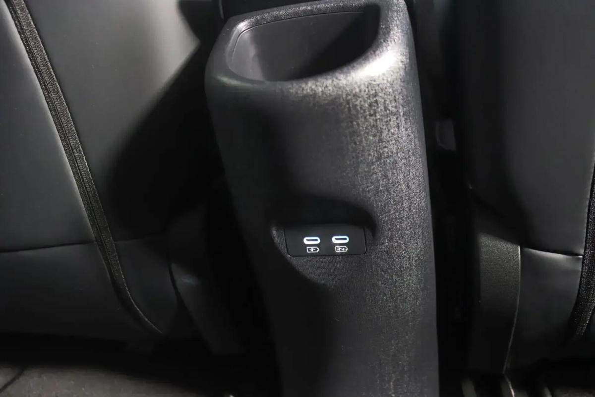 byd-dolphin-2023-eletrico-0cc