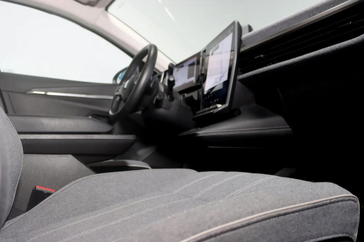 renault-megane-e-tech-2022-eletrico-0cc