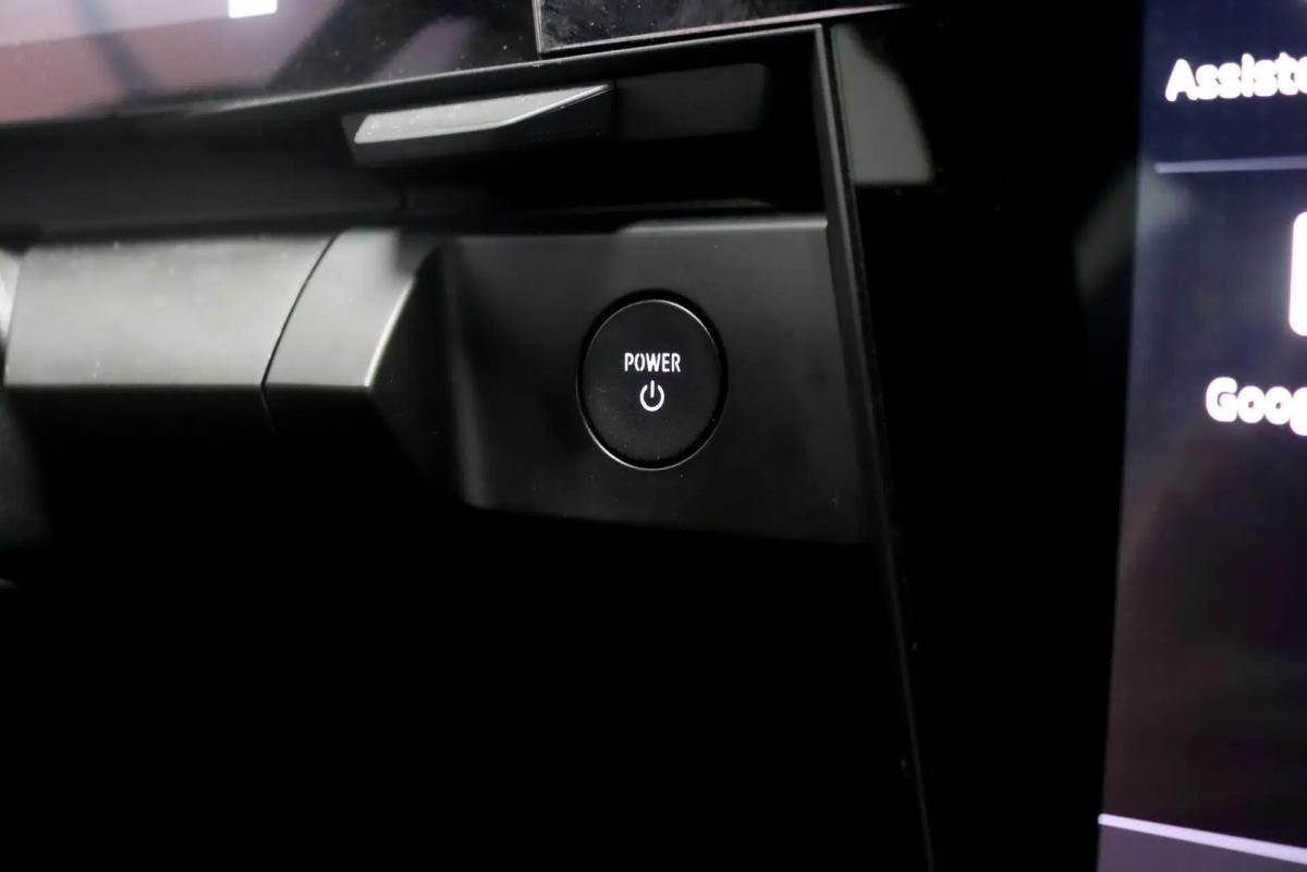 renault-megane-e-tech-2022-eletrico-0cc
