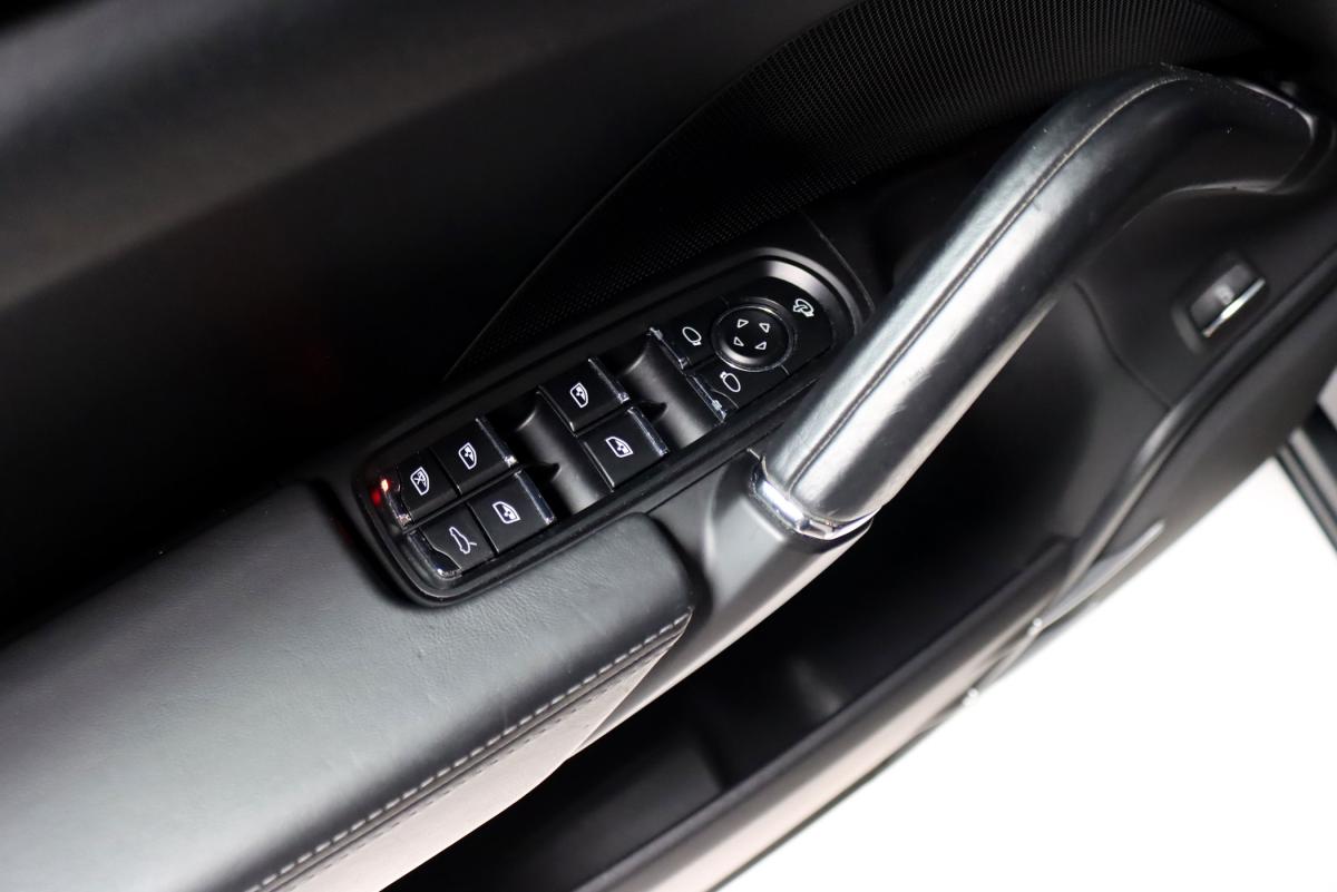 porsche-cayenne-2016-hibrido-a-gasolina-2995cc