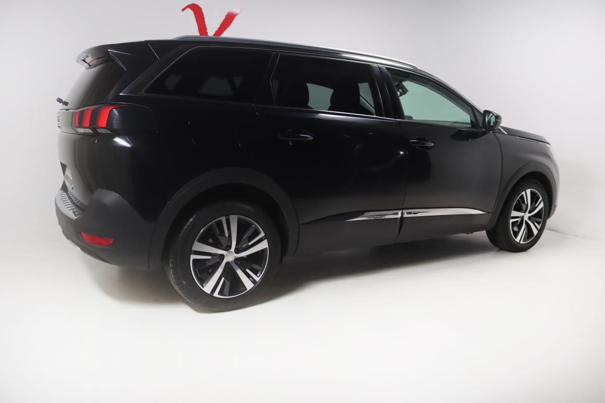 peugeot-5008-2017-diesel-1560cc