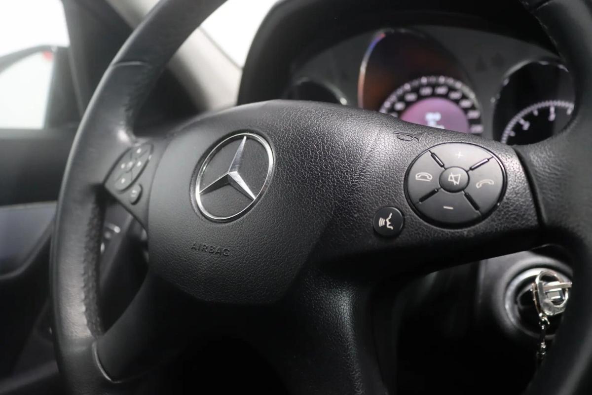 mercedes-benz-classe-c-c-200-2010-diesel-2143cc