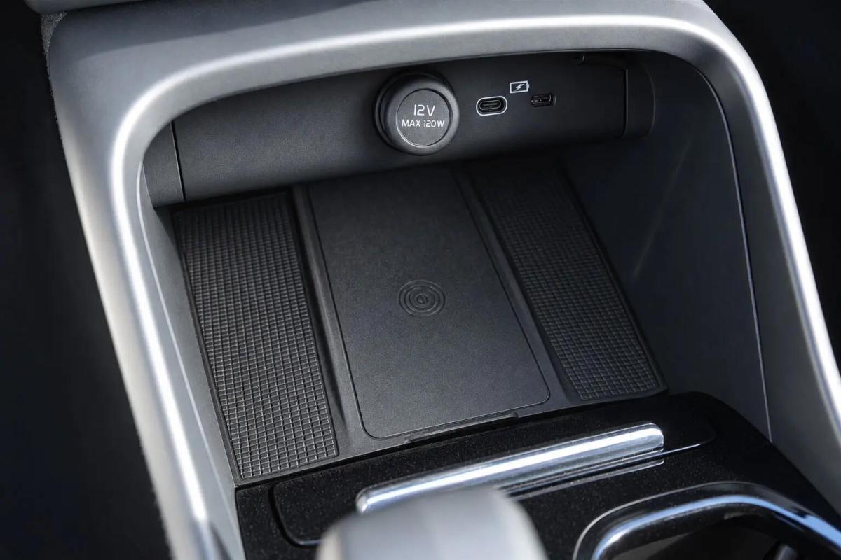 volvo-xc40-2023-eletrico-0cc