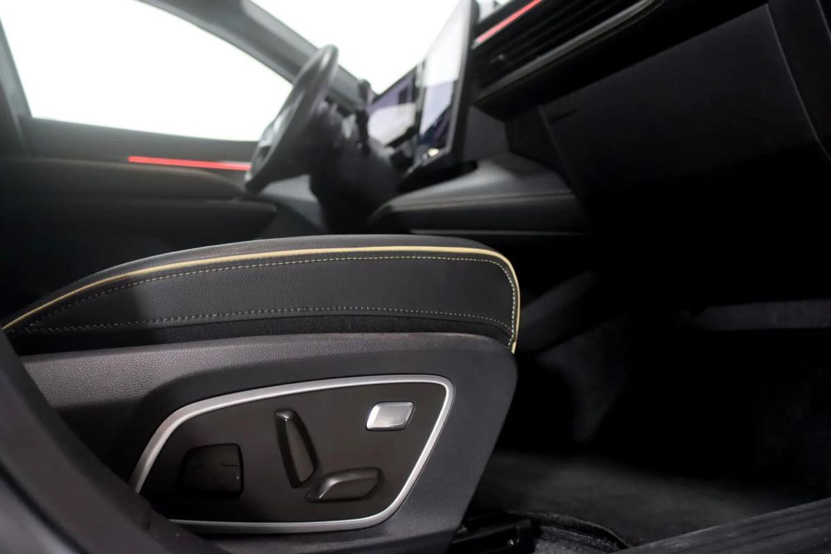 renault-megane-e-tech-2024-eletrico-0cc