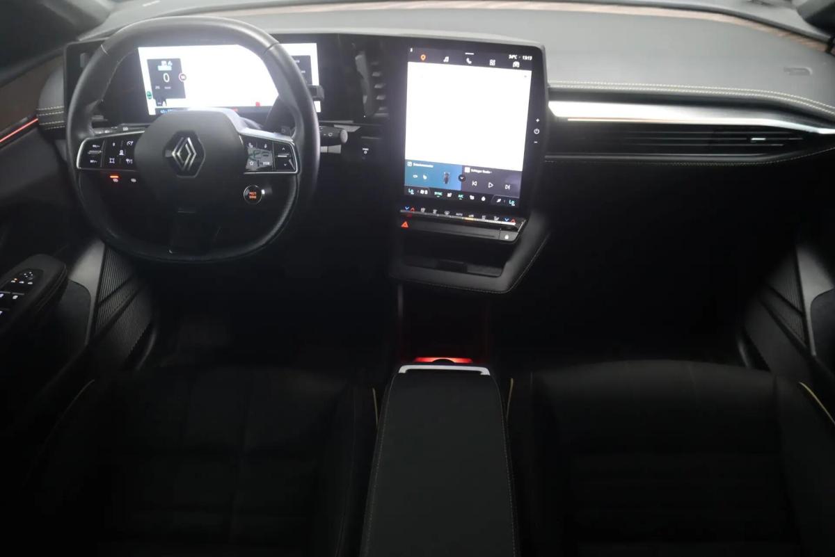 renault-megane-e-tech-2024-eletrico-0cc
