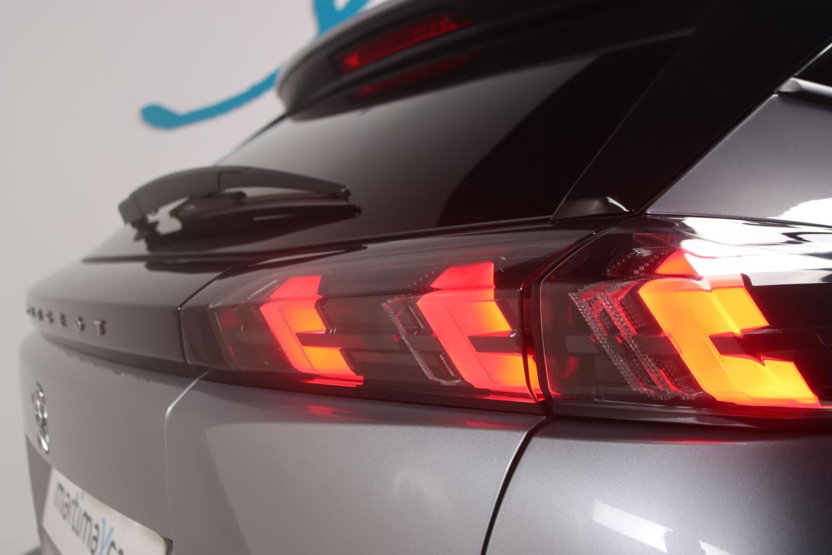 peugeot-2008-2023-eletrico-500cc