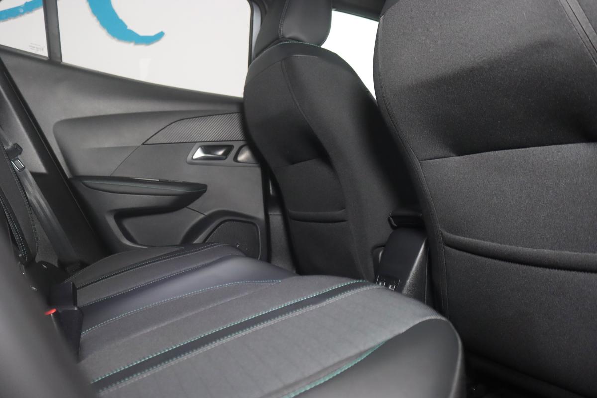 peugeot-2008-2023-eletrico-500cc