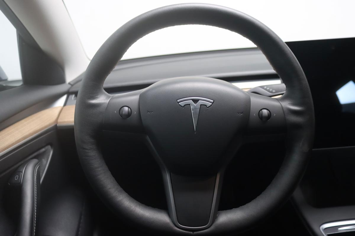 tesla-model-3-2021-eletrico-500cc