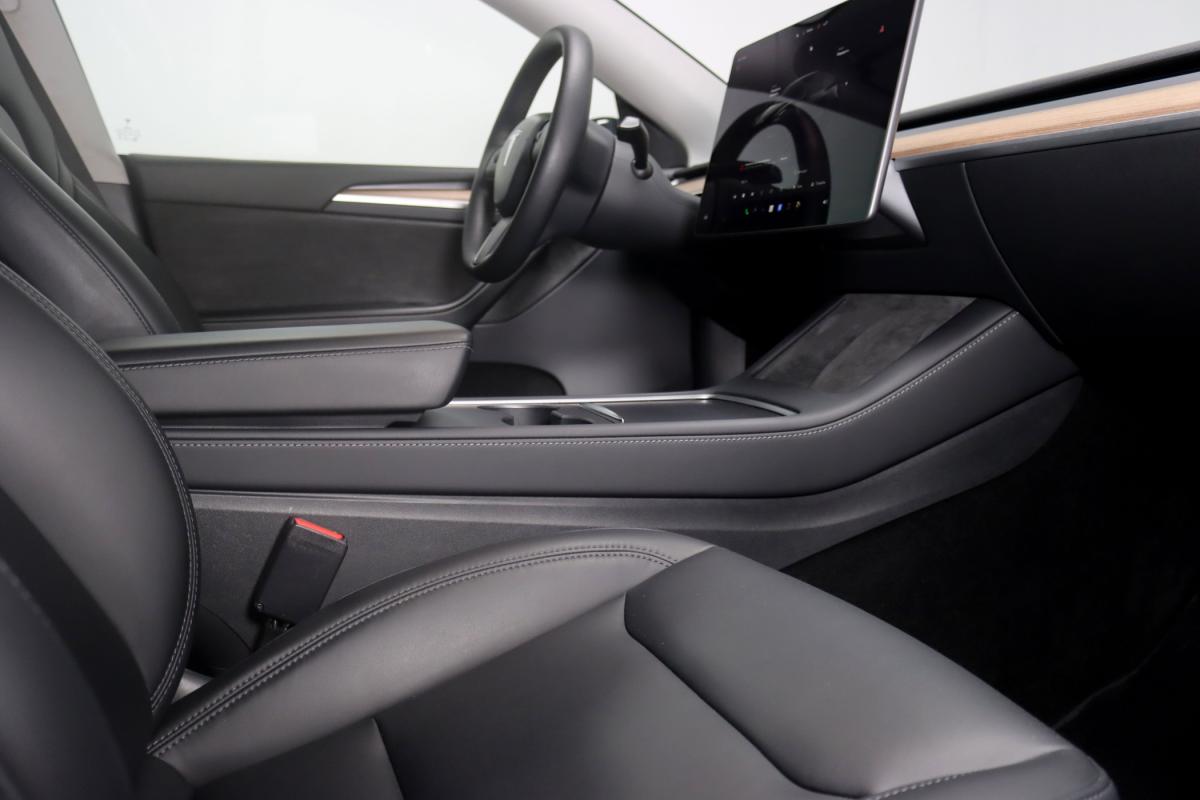 tesla-model-y-2022-eletrico-500cc