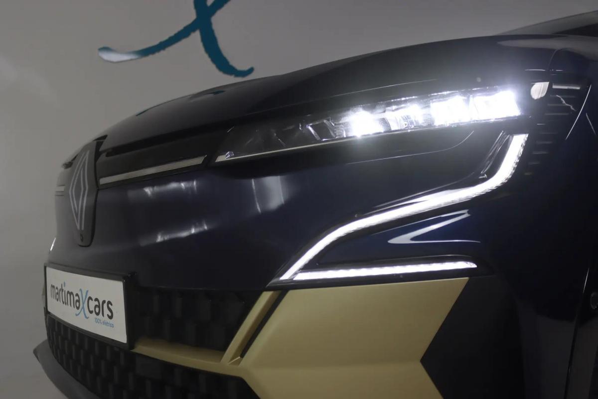 renault-megane-e-tech-2023-eletrico-0cc