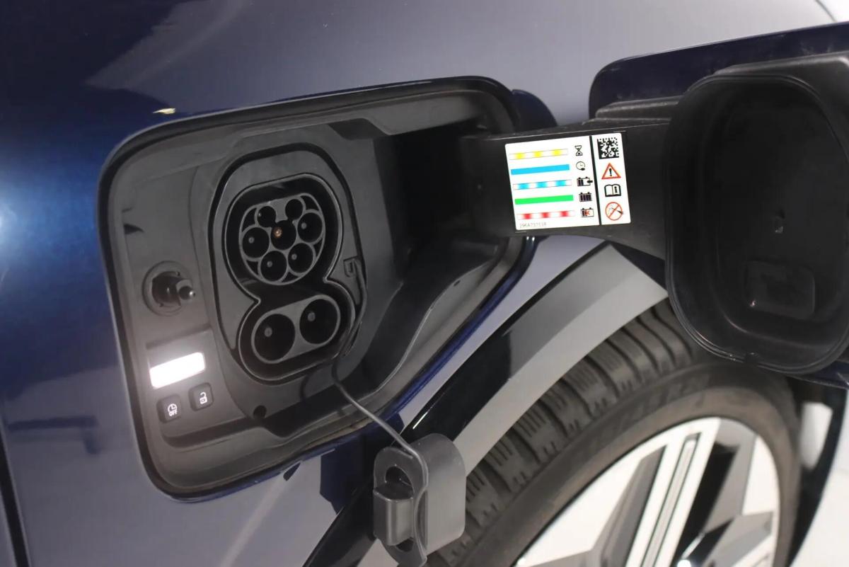renault-megane-e-tech-2023-eletrico-0cc