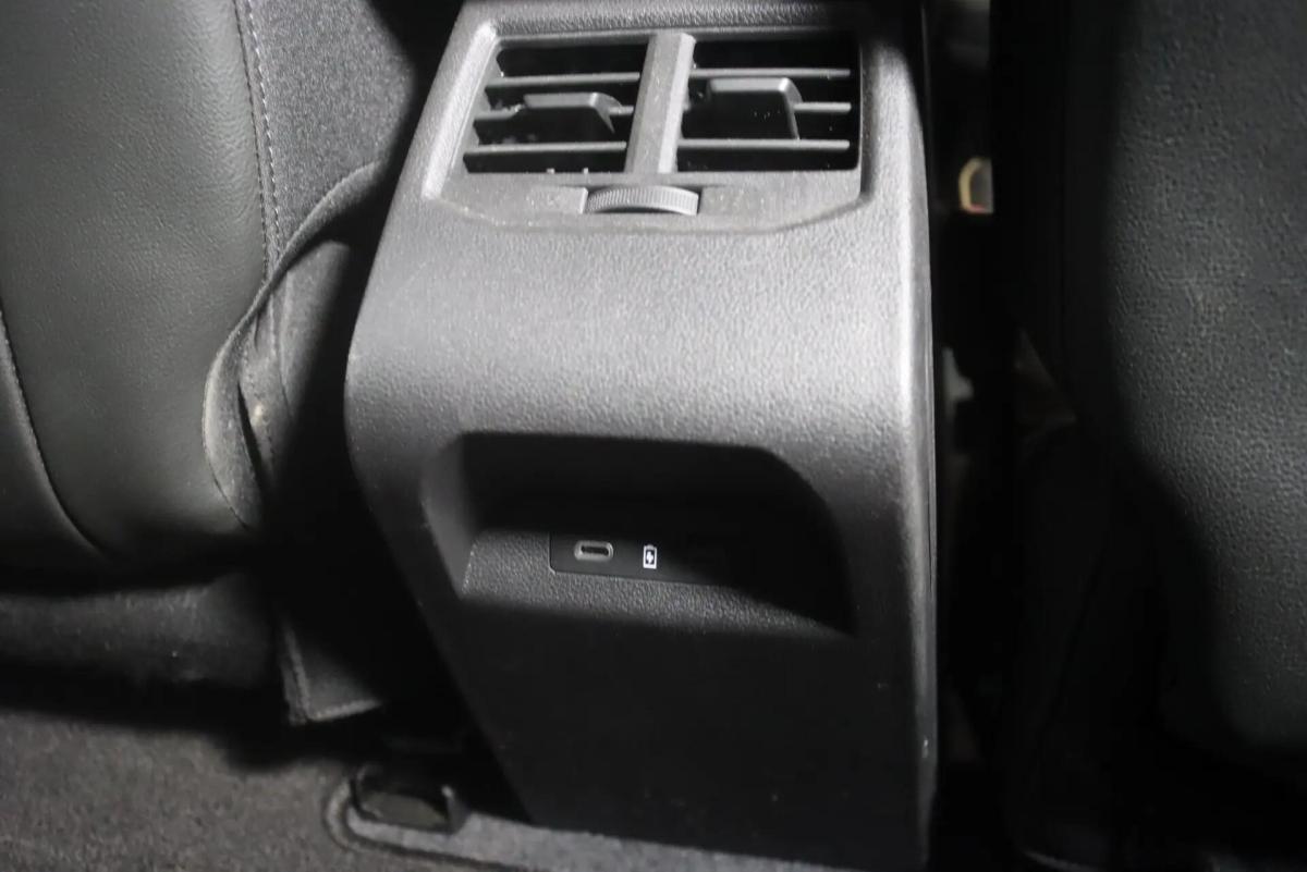 renault-megane-e-tech-2023-eletrico-0cc