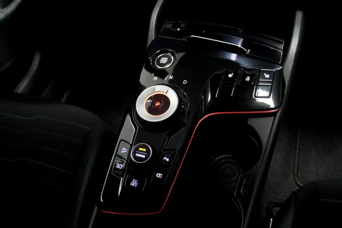 kia-sportage-2023-hibrido-a-gasolina-1598cc