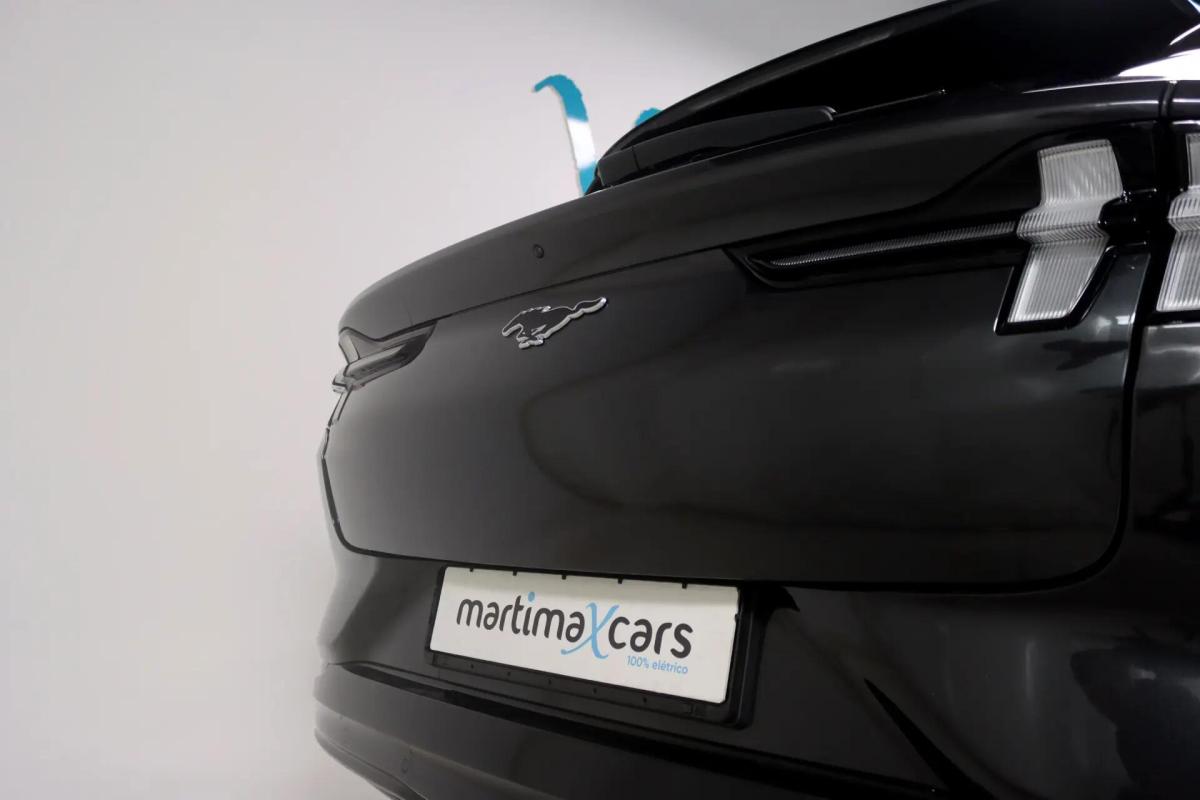 ford-mustang-mach-e-2022-eletrico-0cc