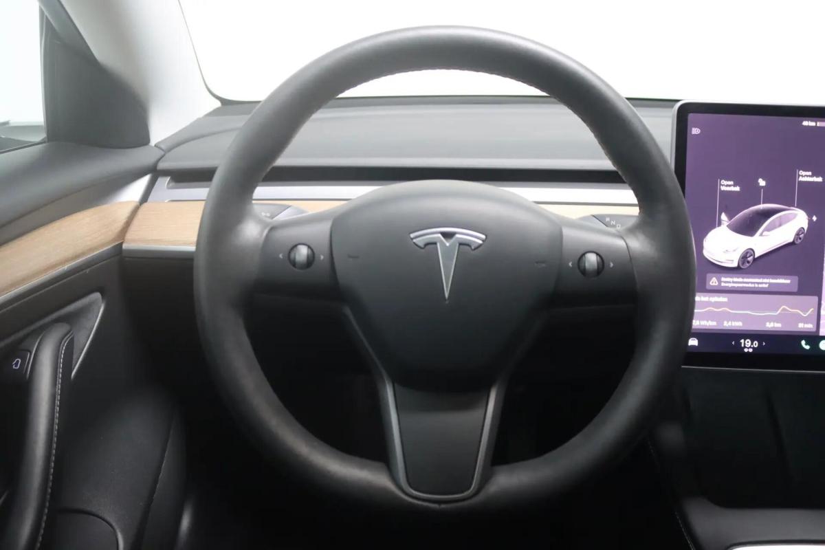 tesla-model-3-2021-eletrico-0cc