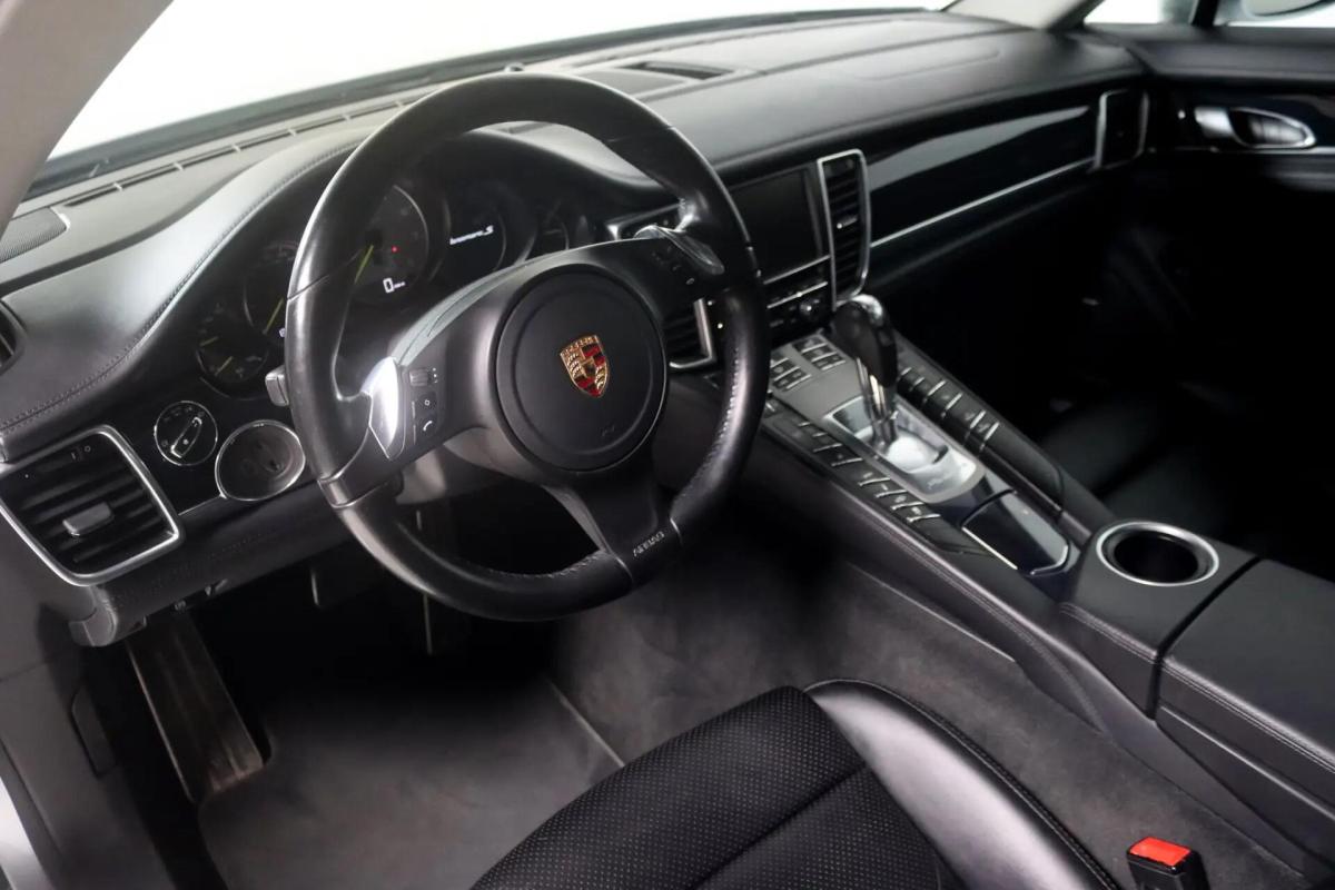 porsche-panamera-2014-hibrido-a-gasolina-2995cc