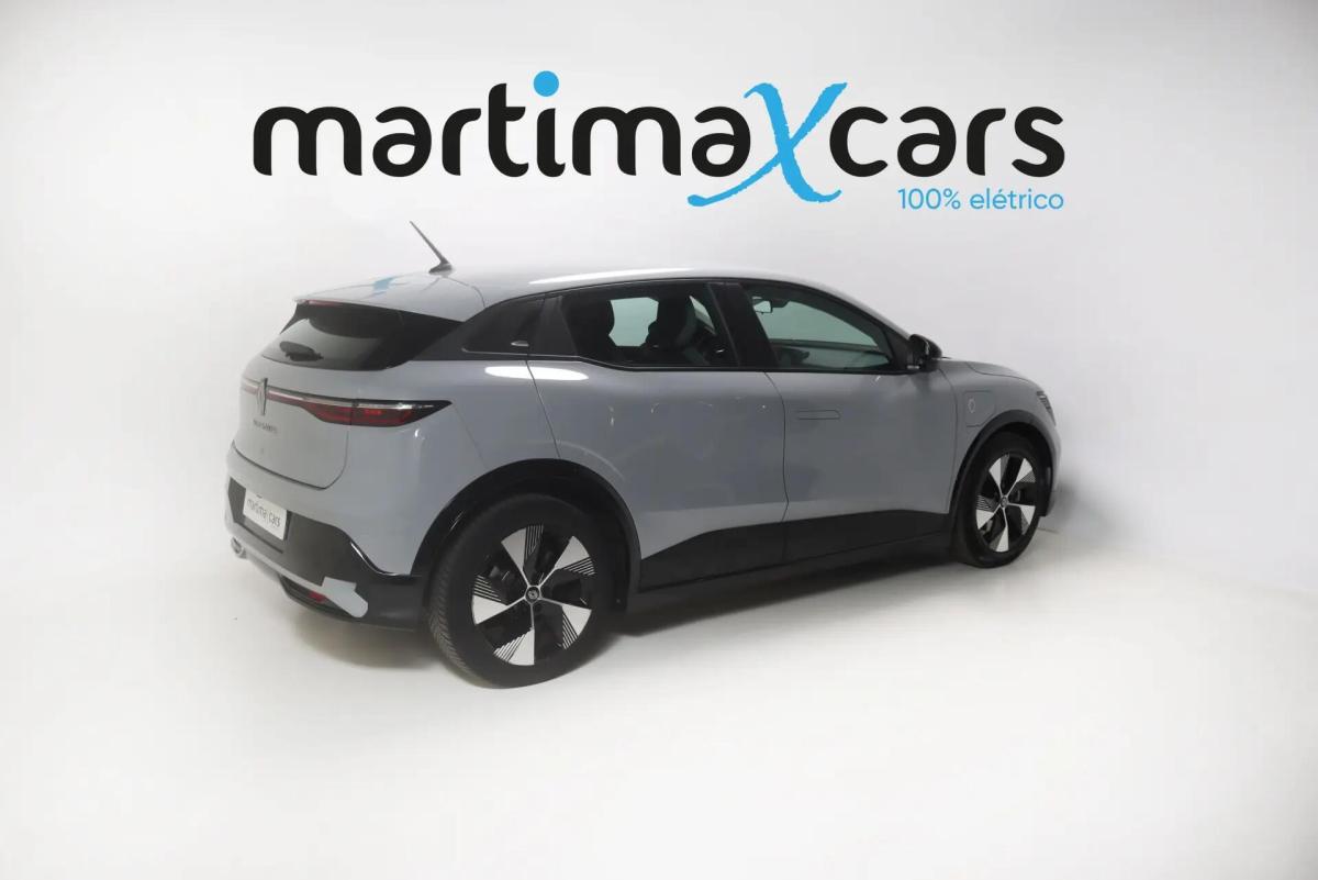 renault-megane-e-tech-2022-eletrico-0cc