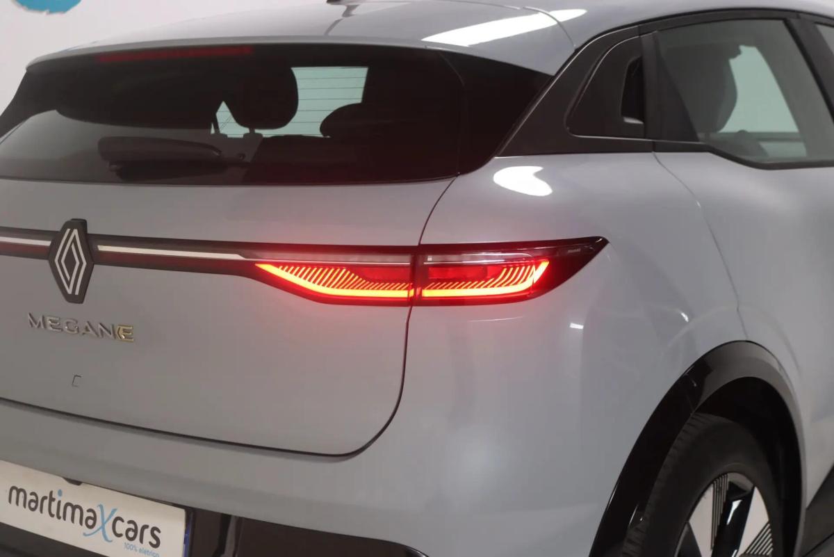 renault-megane-e-tech-2022-eletrico-0cc