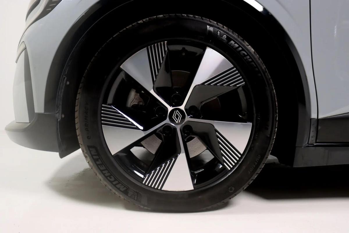 renault-megane-e-tech-2022-eletrico-0cc