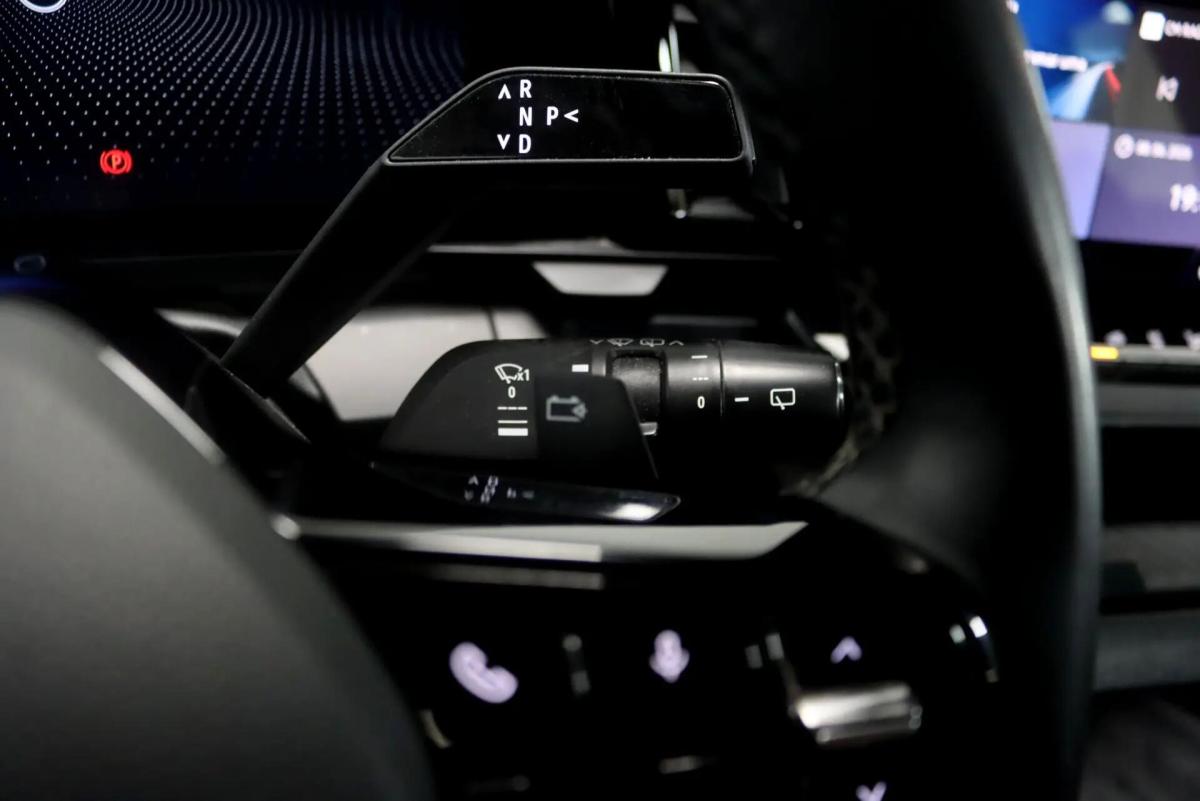renault-megane-e-tech-2022-eletrico-0cc