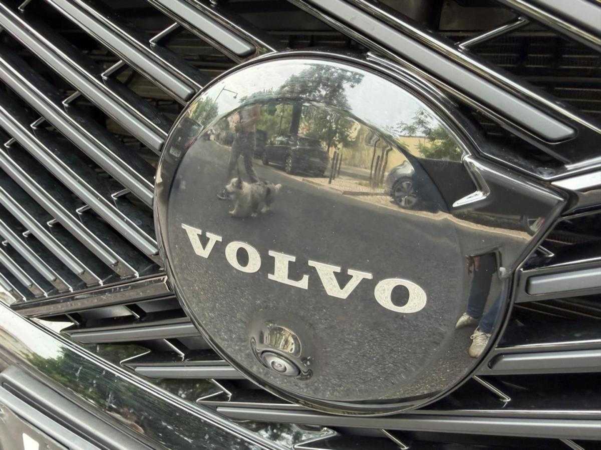 volvo-xc60-2025-hibrido-1969cc