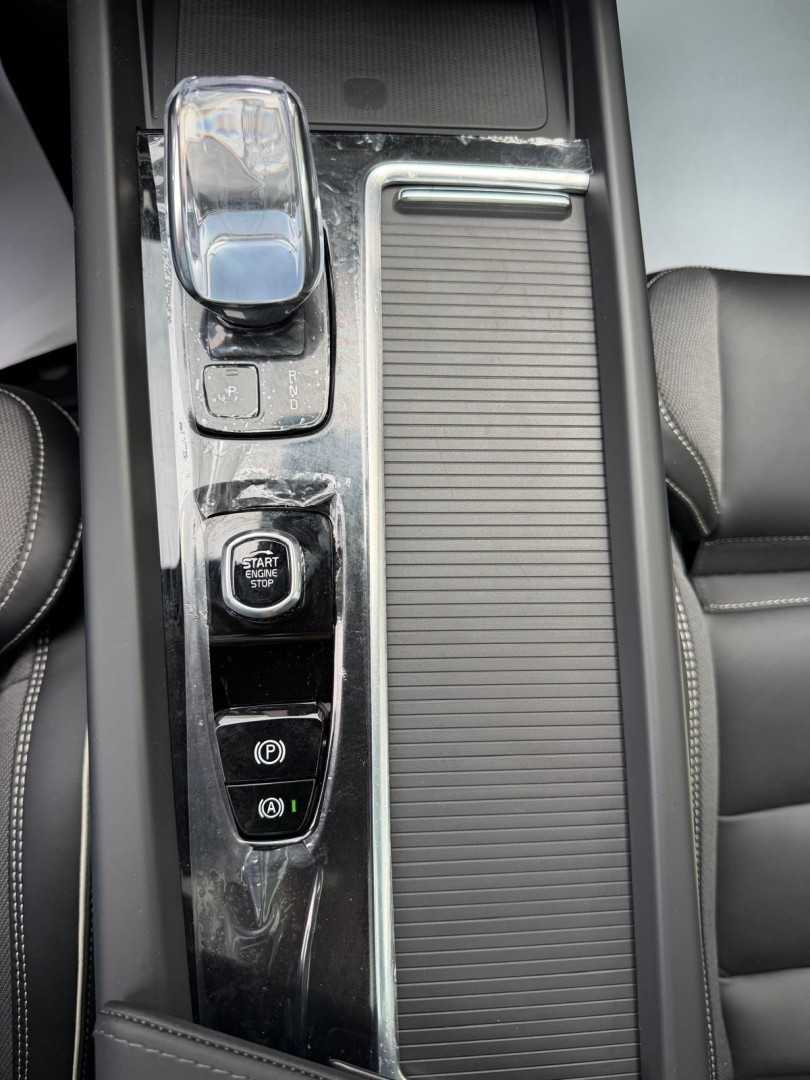 volvo-xc60-2025-hibrido-1969cc