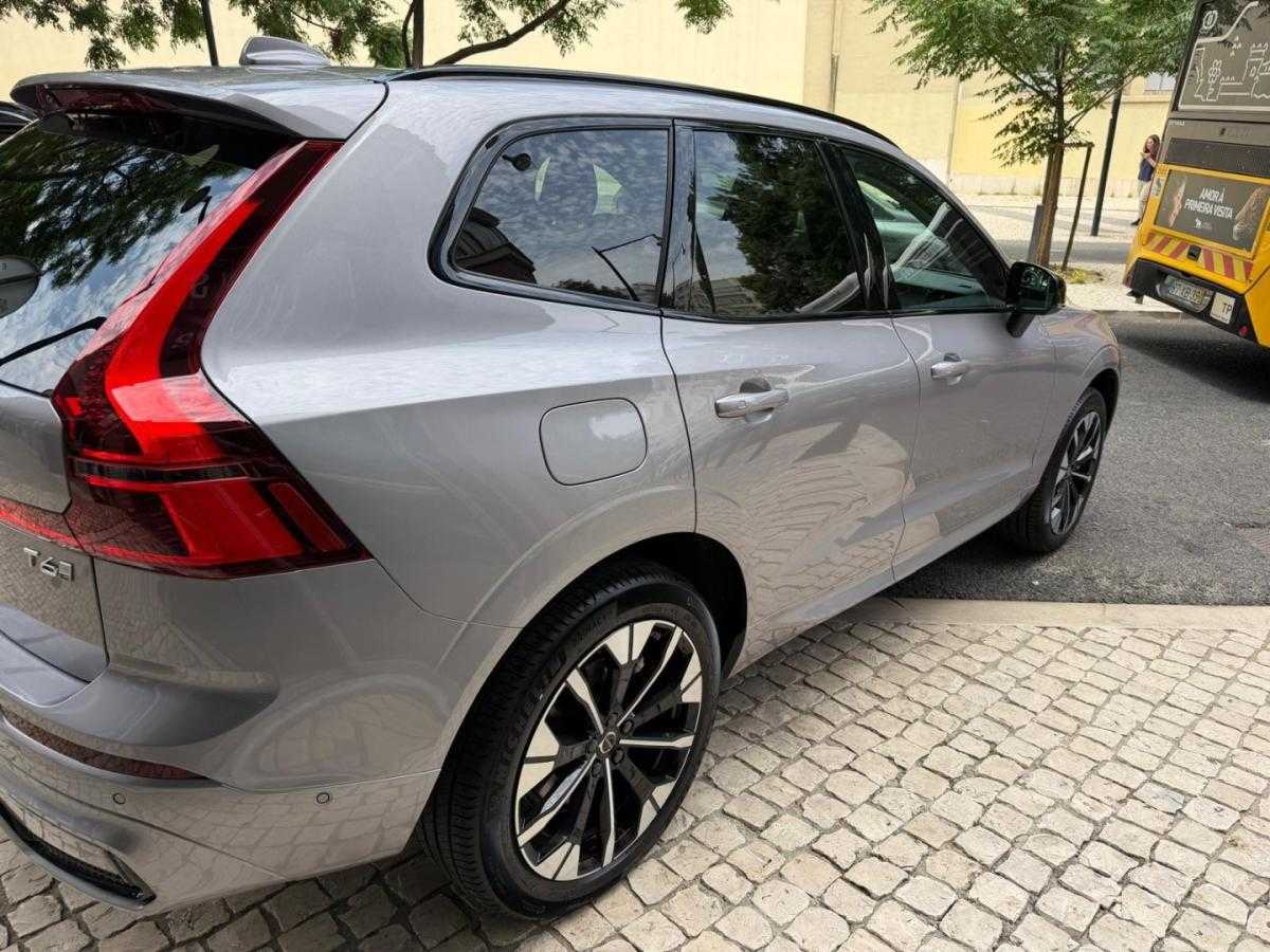 volvo-xc60-2025-hibrido-1969cc