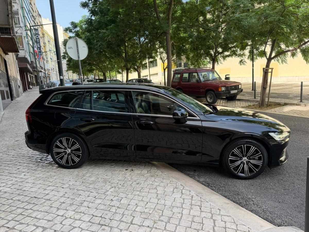 volvo-v60-2022-hibrido-1969cc