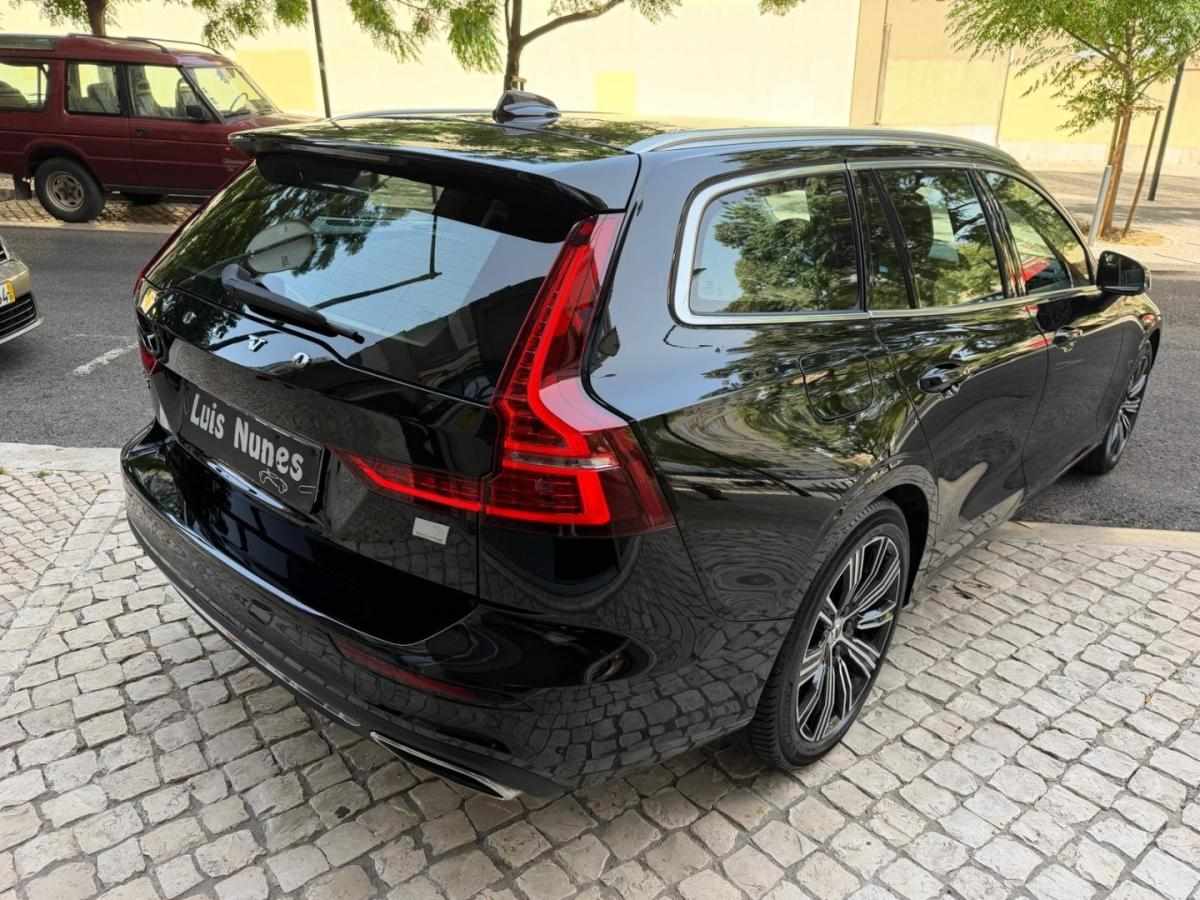 volvo-v60-2022-hibrido-1969cc