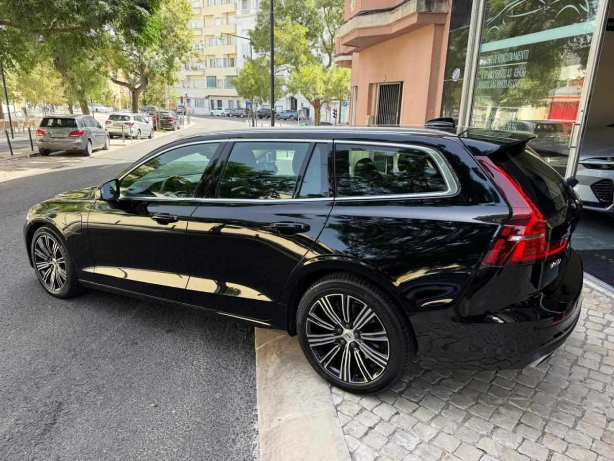volvo-v60-2022-hibrido-1969cc