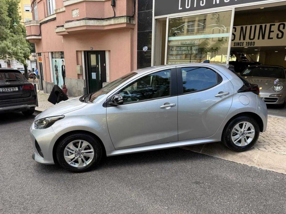 mazda-2-2025-hibrido-1490cc