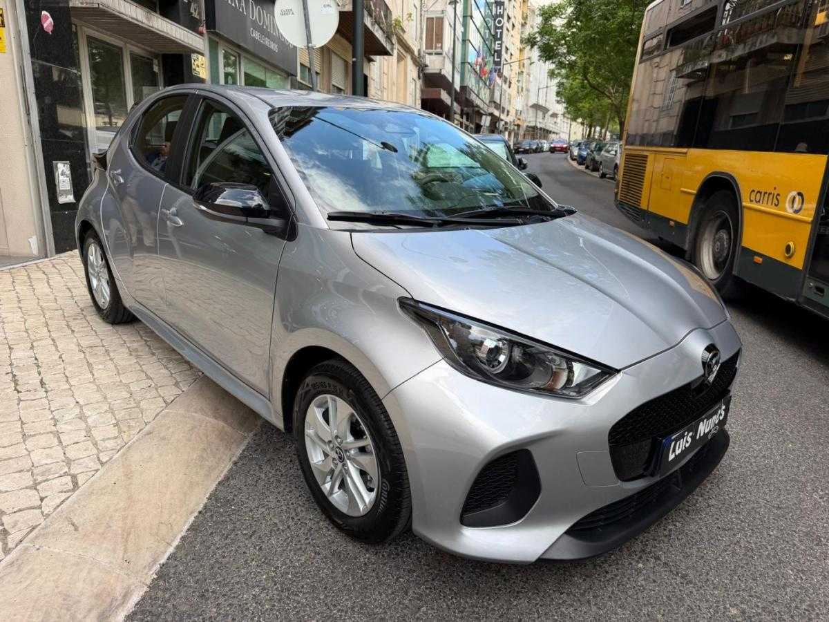 mazda-2-2025-hibrido-1490cc